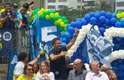 19/10/2014 - Aécio Neves fez caminhada no Rio de Janeiro ao lado de celebridades e políticos neste domingo