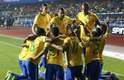 Jogadores do Brasil se juntam para comemorar gol da Seleção Brasileira