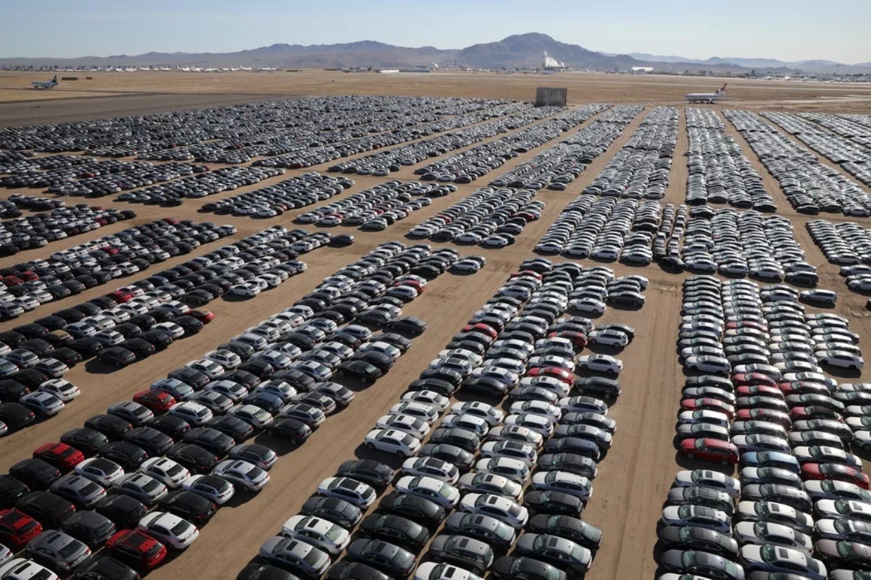 Volkswagen comprou diversos carros para comepnsar consumidores