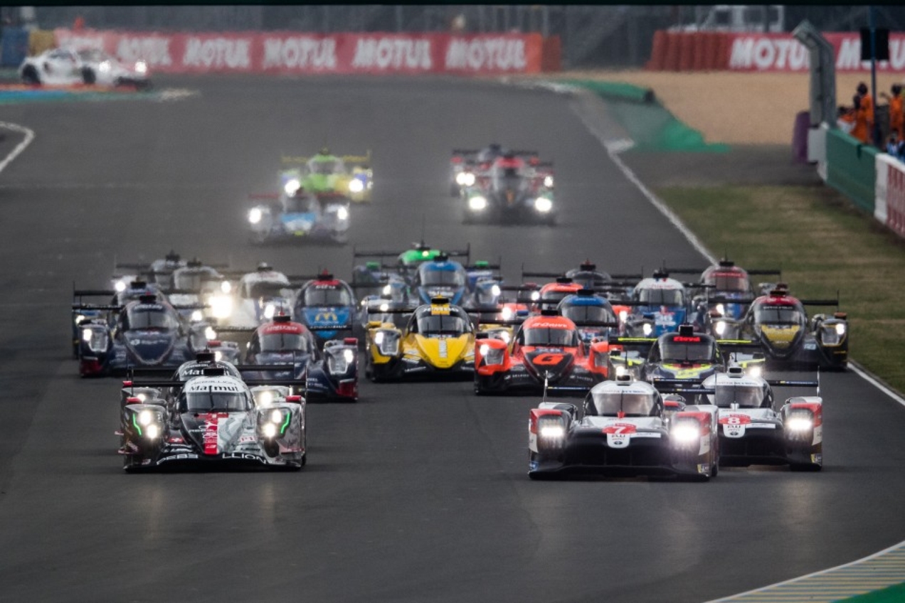 Largada das 24 horas de Le Mans: na temporada 18/19, a Toyota competiu literalmente sozinha. 