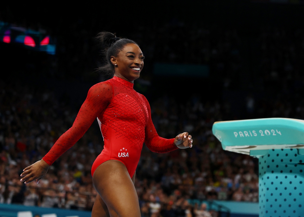 Simone Biles fecha mesma média das classificatórias