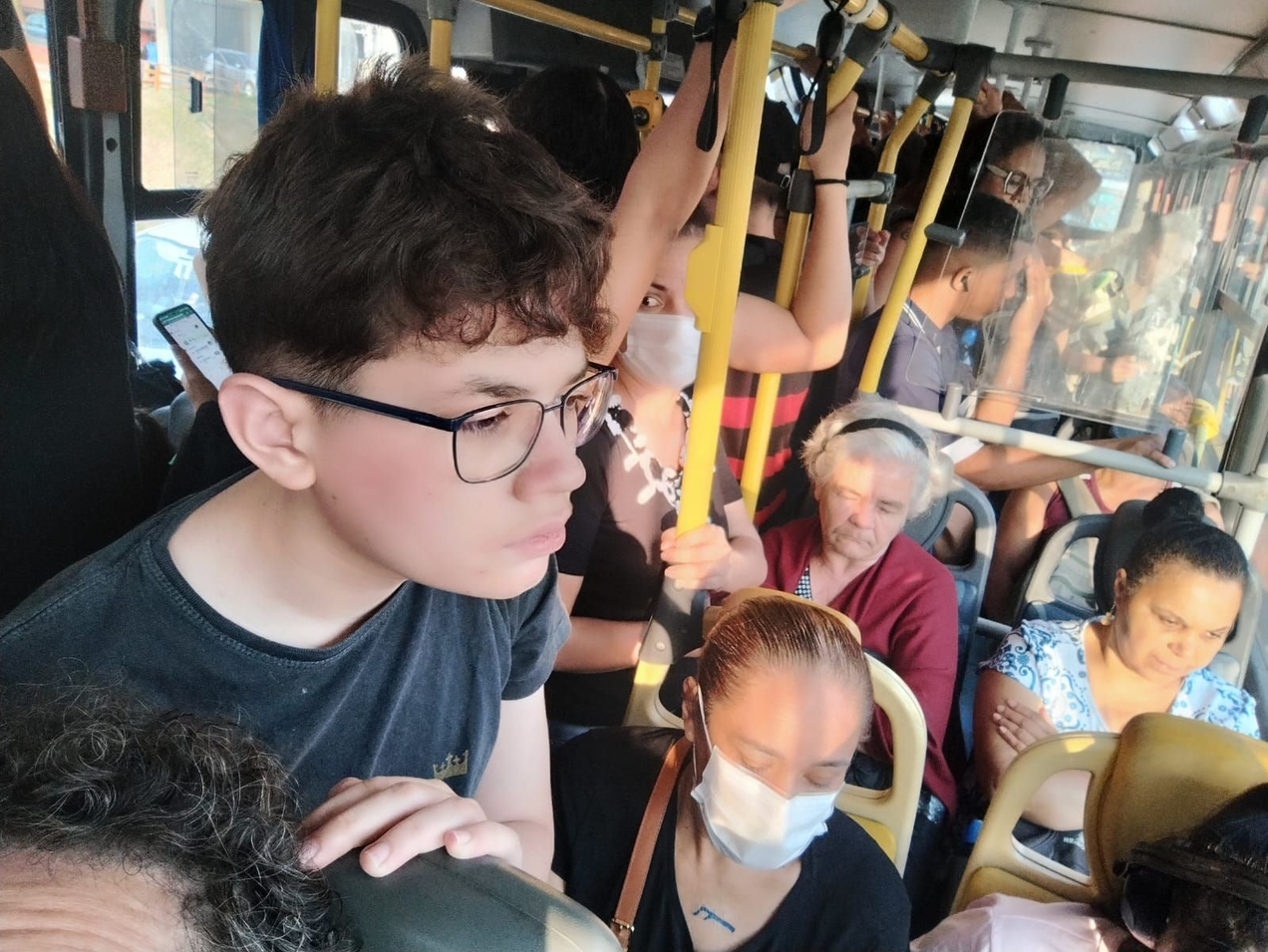 O tempo de deslocamento aumentou para os moradores do Centro (+ 13min) e das zonas Sul (+ 22min) e Oeste (+ 14min); e caiu nas zonas Leste (- 21min) e Norte (- 15min).