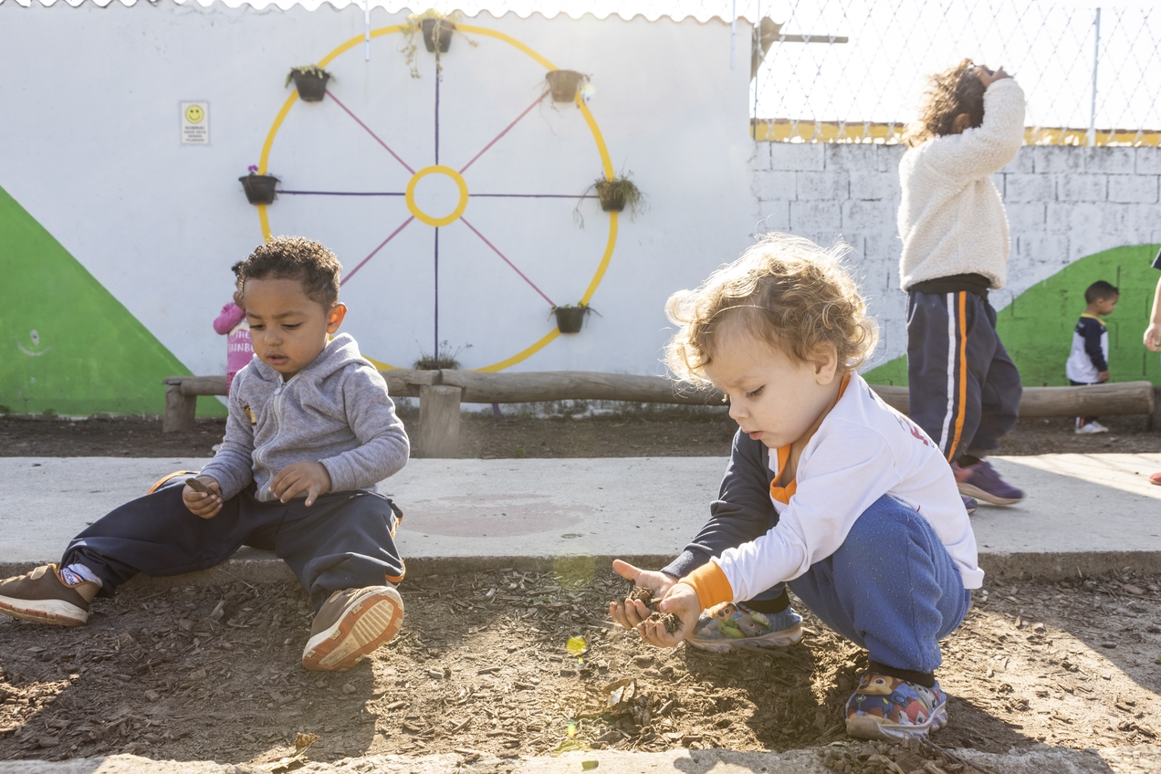 Entorno do bairro Jardim Aeroporto d&aacute; mais seguran&ccedil;a &agrave; vizinhan&ccedil;a e oferece brincadeiras &agrave;s crian&ccedil;as das escolas do bairro