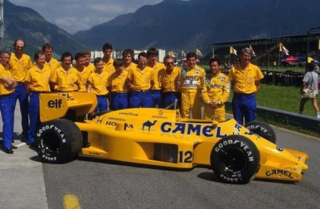Apresentação equipe Lotus nos testes em Jacarepagua em 1987