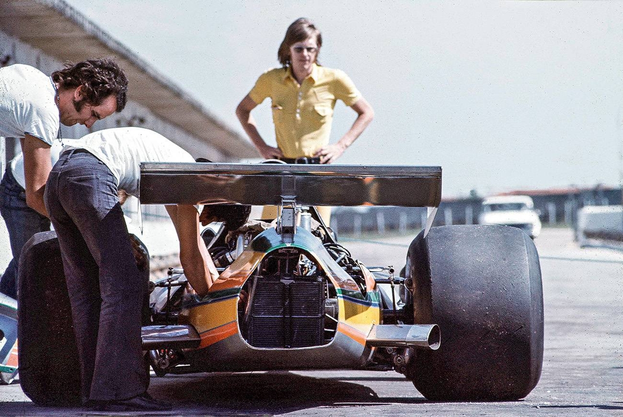 Ricardo Divilla em um dos testes do FD-01 em Interlagos