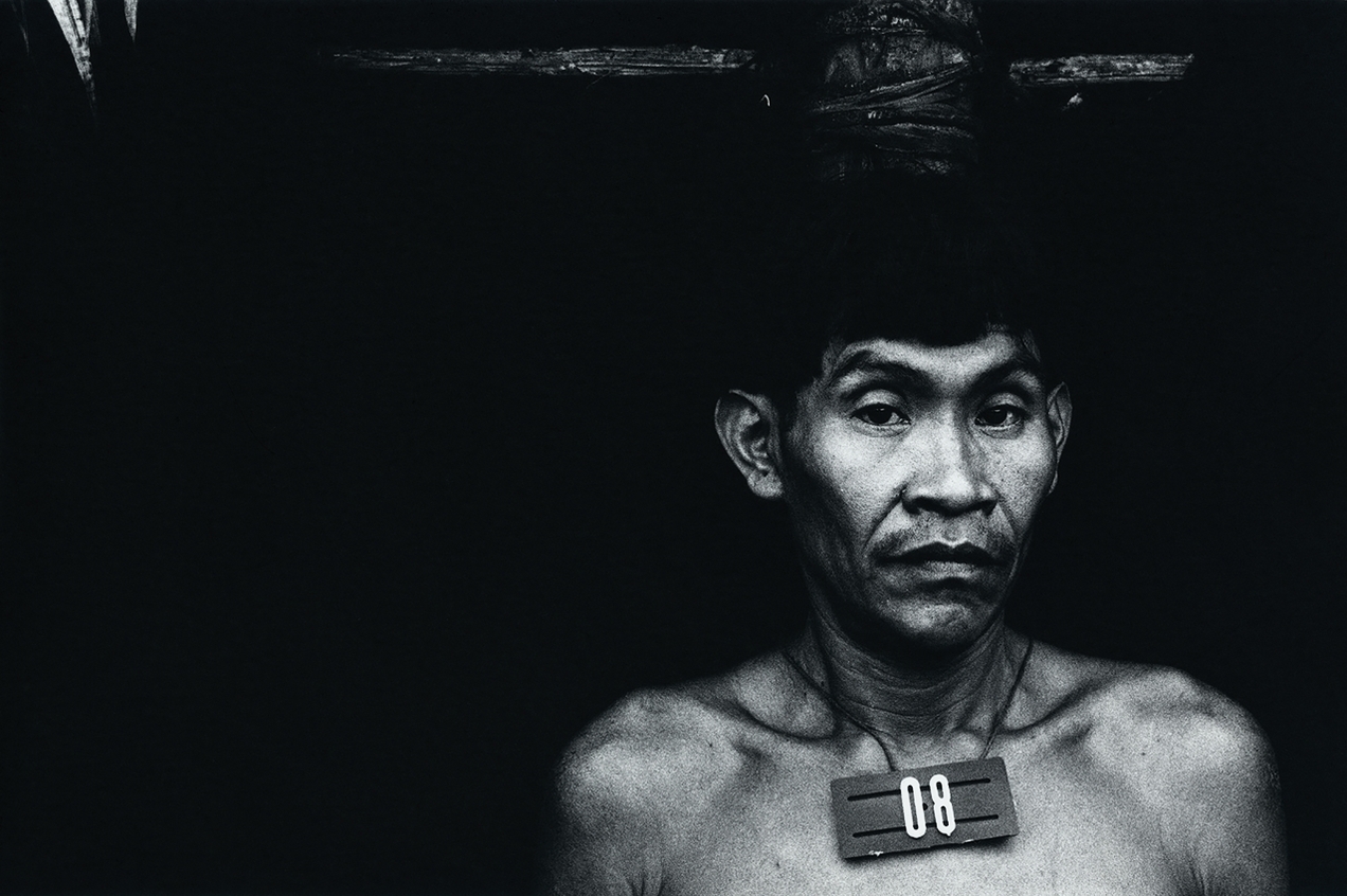La serie Marcados, de 1983, compuesta por fotografías utilizadas en los registros de seguimiento médico de los Yanomami