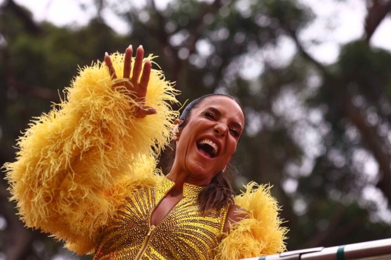 Ivete Sangalo యొక్క బ్లాక్ సావో పాలో యొక్క ప్రీ-కార్నివాల్‌ను ప్రారంభించింది