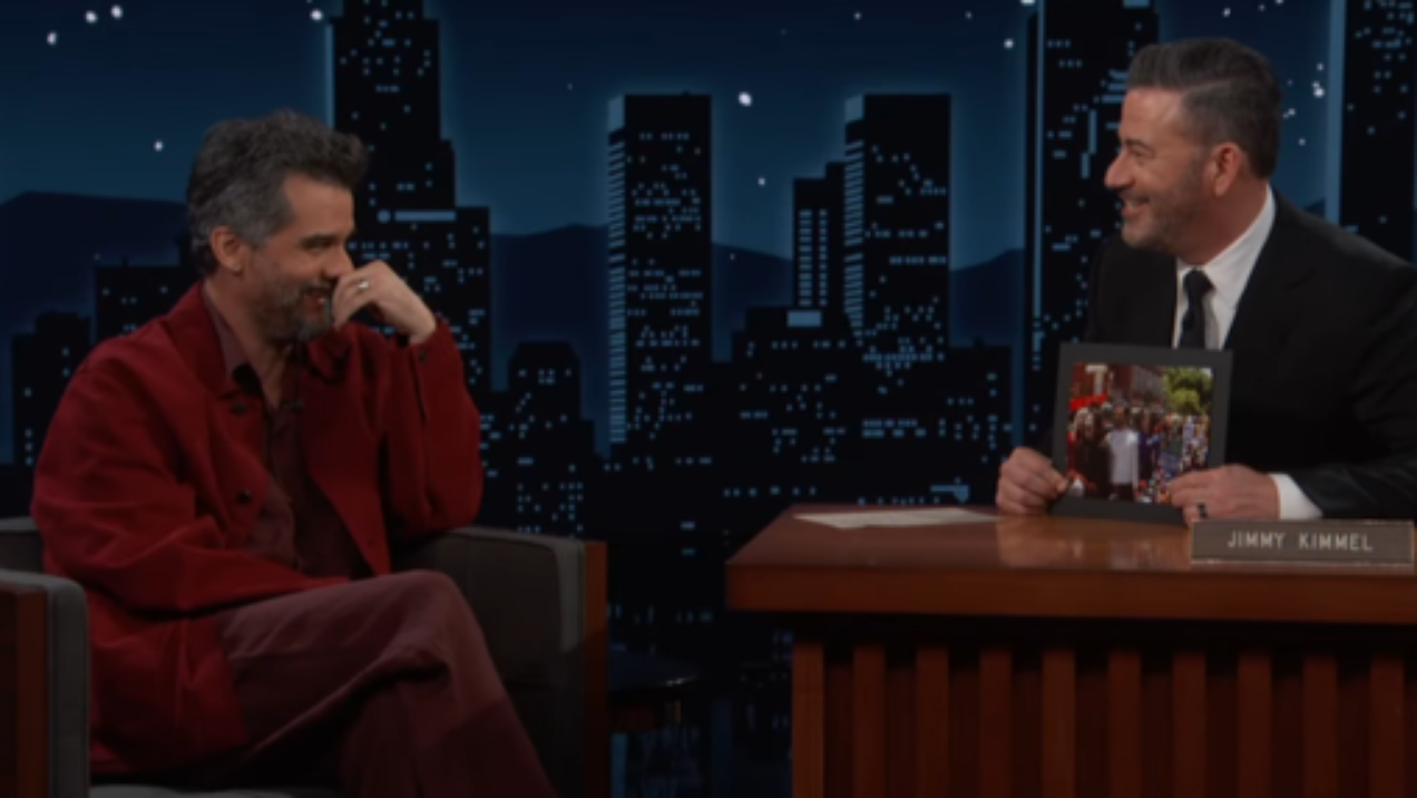 Wagner Moura em entrevista ao apresentador Jimmy Kimmel