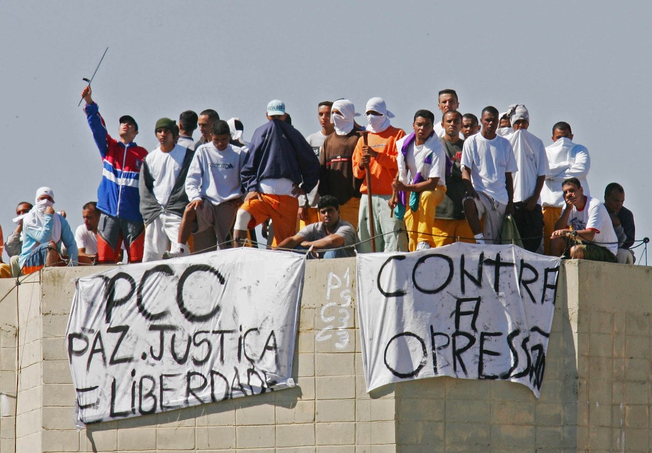 Maio de 2006 foi marcado por atentados do Primeiro Comando da Capital (PCC) e viol&ecirc;ncias policiais 