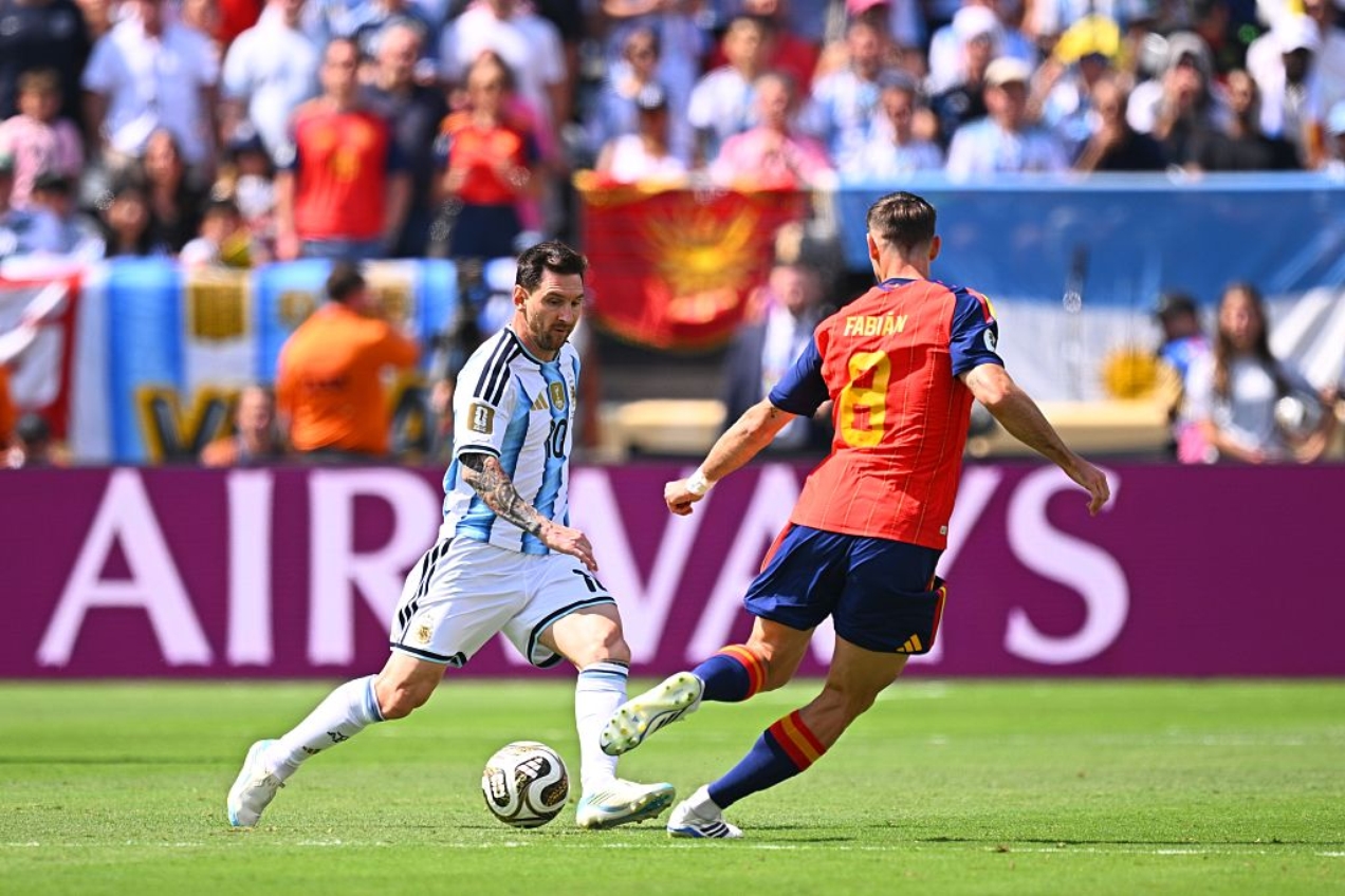 Messi em final da Argentina contra a Espanha
