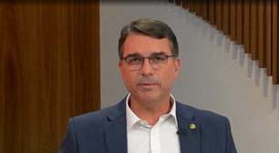 Flávio Bolsonaro diz que tarifaço de Trump tem 'viés político' e critica Lula