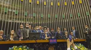 Motta e Alcolumbre cancelam sessões no Congresso após obstrução de bolsonaristas