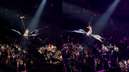 Katy Perry quase cai durante voo em show
