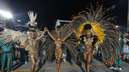Carnaval de São Paulo: acompanhe ao vivo o 2º dia de desfiles no Anhembi