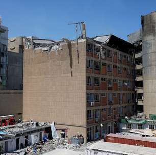 Míssil do Irã atinge hospital de Israel e deixa feridos