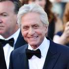 Em Cannes, poodle ofusca Michael Douglas e ganha Palma ...