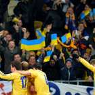 Ucrânia derrota França em casa e fica perto da Copa de 2014