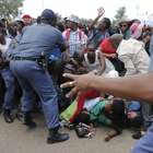 Excesso de público leva polícia a fechar acessos ao ...