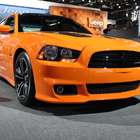 Mustang e Challenger estão mais perto do Brasil e ...