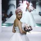 Bruna Linzmeyer desfila de noiva e acessório de R$ 100 mil