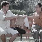 'Em Família': André consegue fotos da mãe biológica