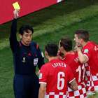 Árbitro que "ajudou" Brasil diz que temeu pela segurança