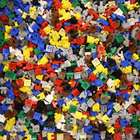 Homem cria braço ciborgue com peças de Lego