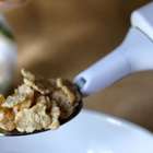 Google compra fabricante de colher para pessoas com tremor