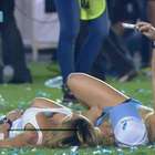 Selfie para lá de quente vira sensação em festa do Racing