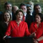 Com Alvorada cheio, Dilma assiste a julgamento com Lula