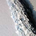 Iceberg gigante ameaça se desprender da Antártida e gera ...