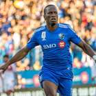 Corinthians envia proposta e espera para ter Drogba