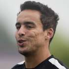 Jadson pede R$ 10 milhões de luvas e trava negociações