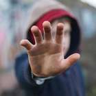 De onde veio a expressão "sem eira nem beira"?