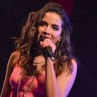 Anitta exibe bronzeado em passeio e dança 'Baldin de Gelo'