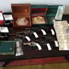 Armas e dinheiro são achados imóvel de ex-presidente do COB