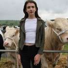 'Ainda a chamo pelo nome masculino': pai descreve ...