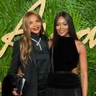 Mãe de Naomi Campbell chama atenção por semelhança com filha