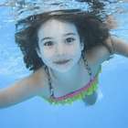 Mar e piscina: saiba como prevenir as infecções de ouvido