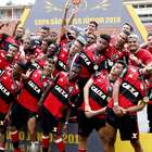 Fla marca aos 2min, segura pressão do São Paulo e é tetra