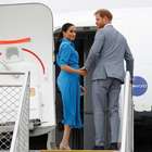 Avião que levava Meghan e Harry aborta pouso na Austrália