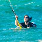 Surfista em novela, Caio Paduan curte mundial de kitesurf