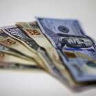 Dólar fecha acima de R$ 3,80 após fala de Bolsonaro em Davos