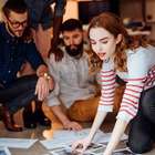 Por que picos de criatividade acontecem aos 20 e aos 50 anos