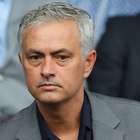 De olho no Tottenham, Mourinho recusa proposta do Lyon