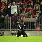 Com dois de Bailey, Leverkusen vence o Bayern de Munique ...