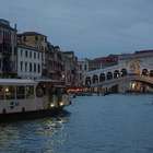 Veneza entra em estado de alerta por nova maré alta