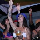 Solteira, Bianca Andrade curte show com suposta ex affair