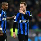 Inter deve renovar com Ashley Young por uma temporada