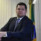 Alcolumbre volta a incluir professores e policiais ...